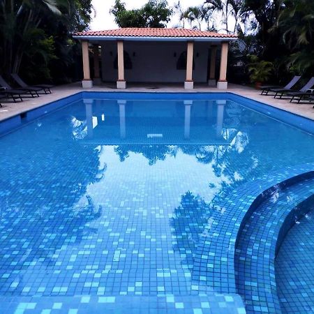 Hotel Spa Posada Tlaltenango Cuernavaca Bagian luar foto